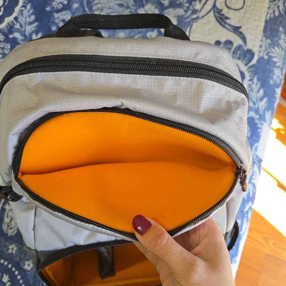 Lowepro Truckee BP 200 LX - Camera Bag Backpack NWOT